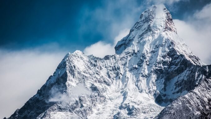 trekking in nepal
