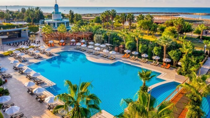 AYT_81270_Commodore_Elite_Suites_&_Spa_1220_08