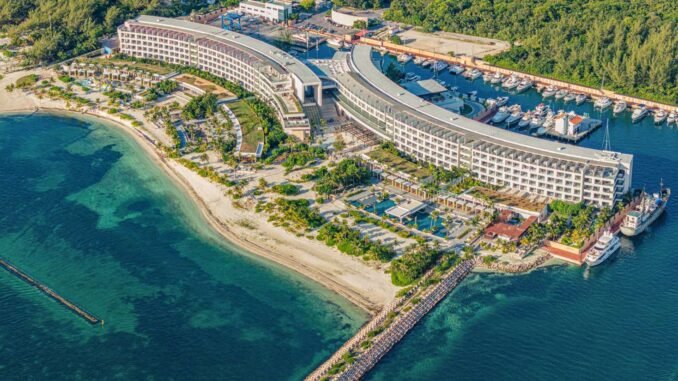 SLS Playa Mujeres