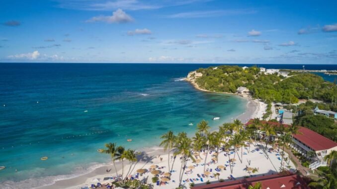 Pineapple Beach Club