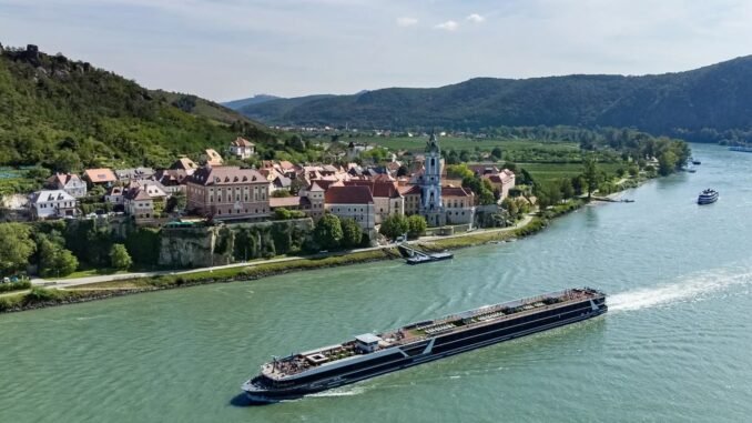 Travelmarvel river ship